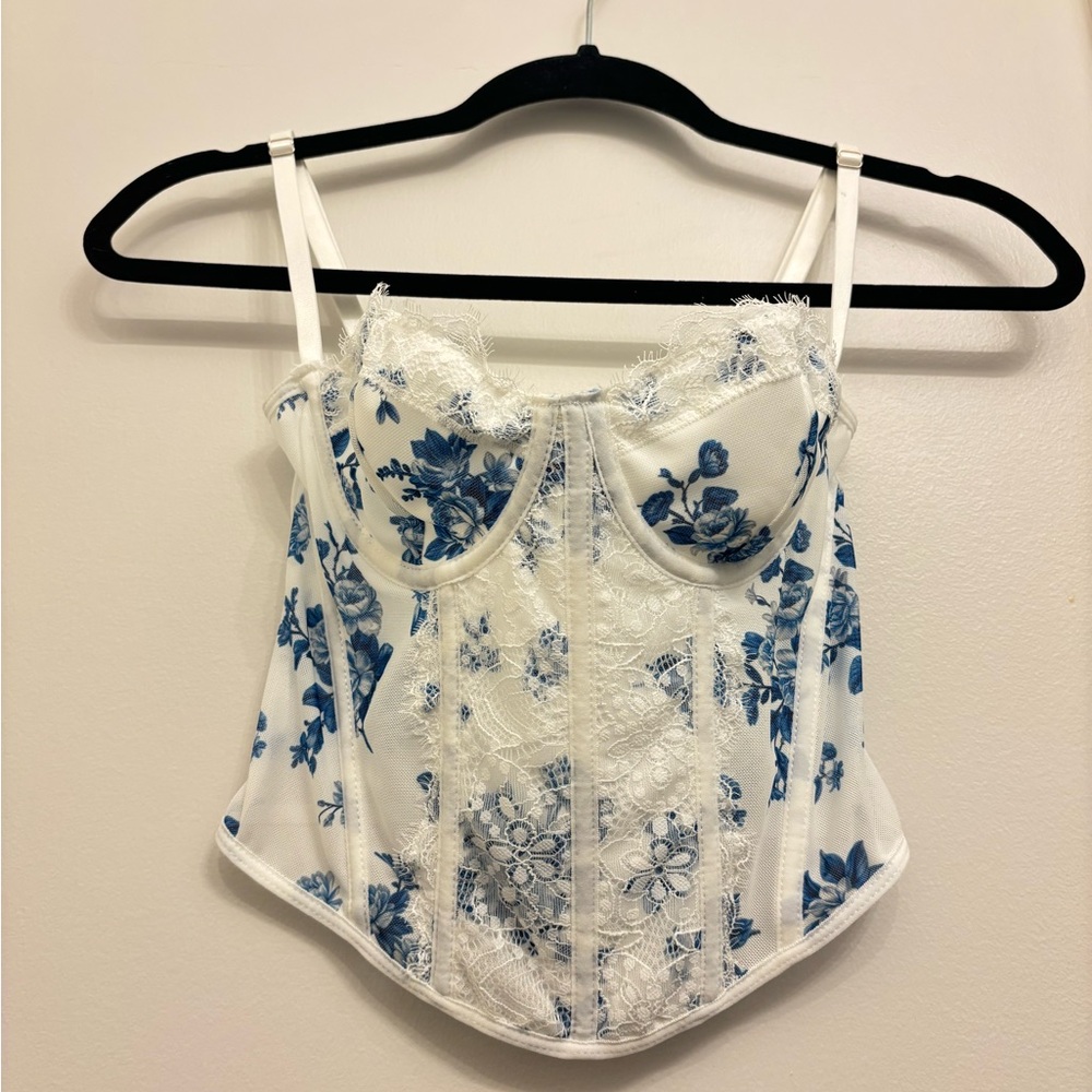 Floral Blue and White Crop Top
